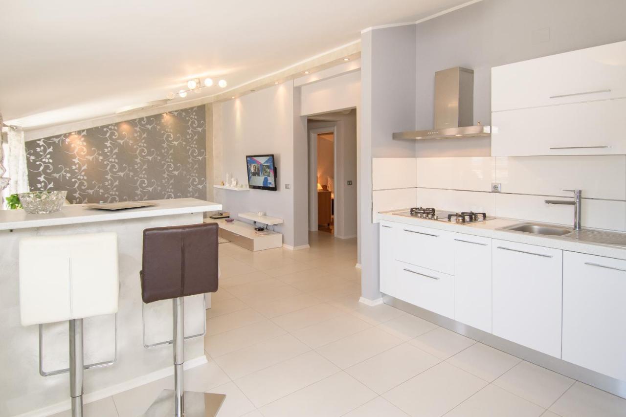 Apartments Dora Poreč Eksteriør billede